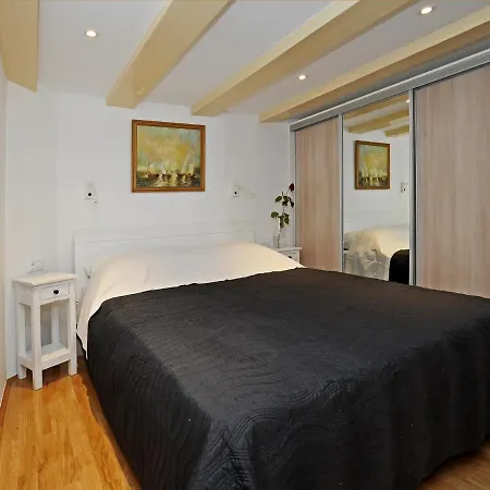 Apartament Atento *
